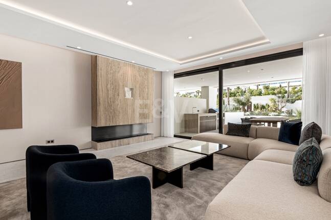 Elegant Duplex lägenhet i en modern Golden Mile gemenskap