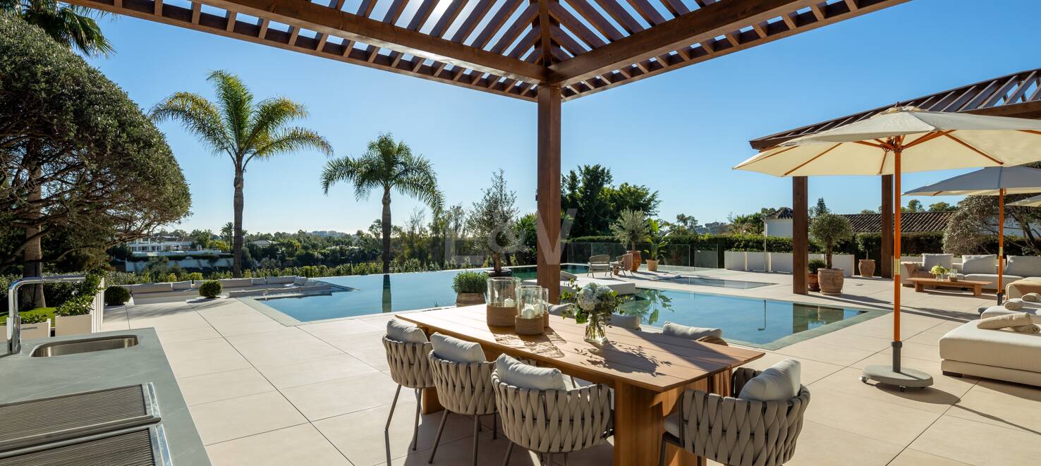Utsökt och modern frontline golfvilla i prestigefyllda La Cerquilla