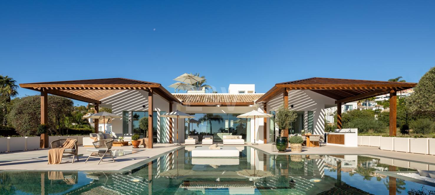 Utsökt och modern frontline golfvilla i prestigefyllda La Cerquilla