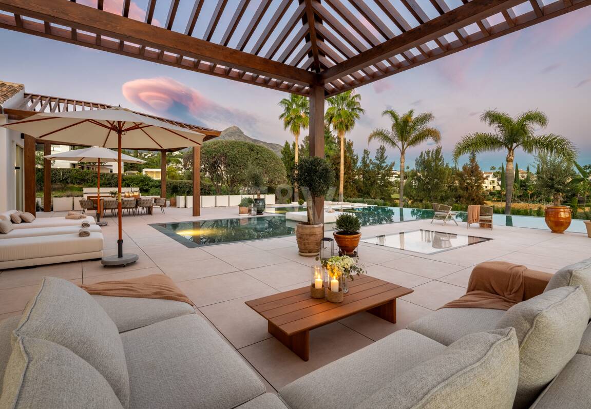 Exquisite und moderne Villa in 1. Golfreihe im prestigeträchtigen La Cerquilla