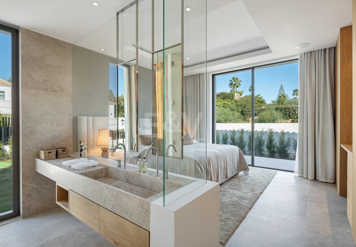 Exquisite und moderne Villa in 1. Golfreihe im prestigeträchtigen La Cerquilla