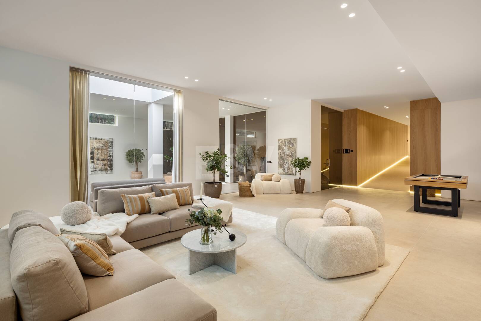 Exquisite und moderne Villa in 1. Golfreihe im prestigeträchtigen La Cerquilla