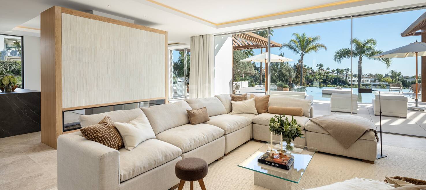 Utsökt och modern frontline golfvilla i prestigefyllda La Cerquilla