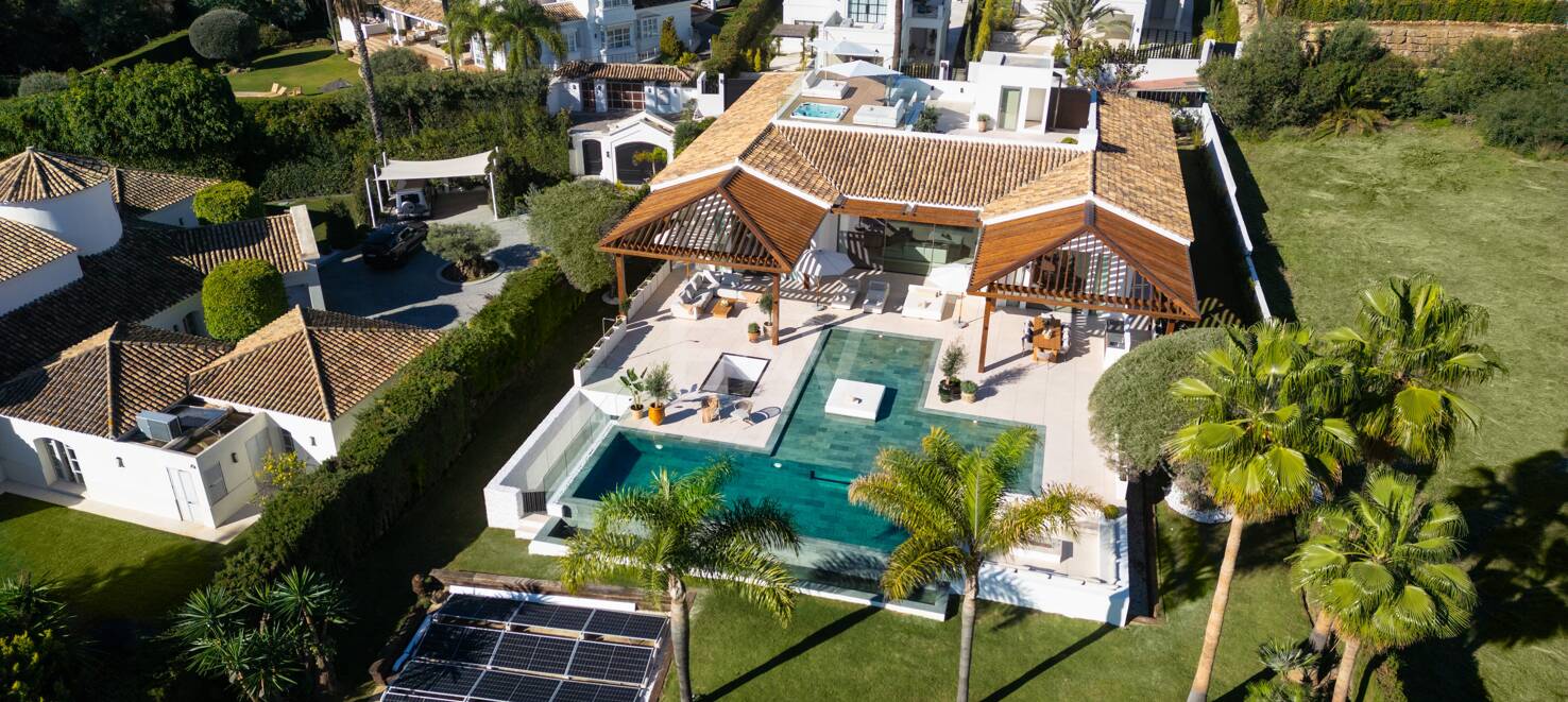 Utsökt och modern frontline golfvilla i prestigefyllda La Cerquilla