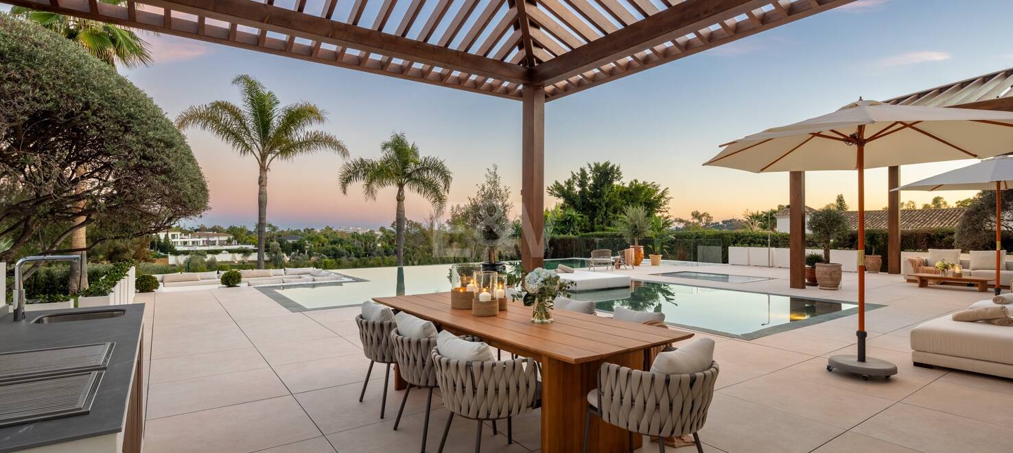 Utsökt och modern frontline golfvilla i prestigefyllda La Cerquilla