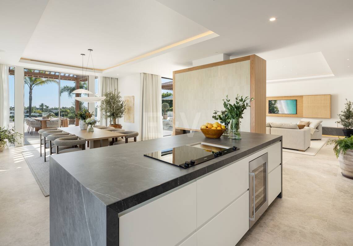 Exquise et moderne villa de golf en première ligne dans la prestigieuse La Cerquilla