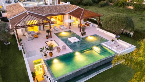 Exquisite and modern frontline golf villa in prestigious La Cerquilla