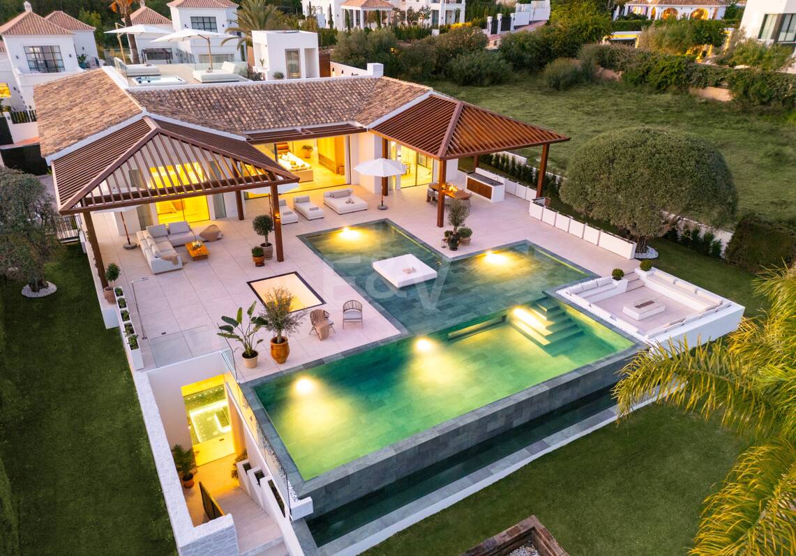 Exquise et moderne villa de golf en première ligne dans la prestigieuse La Cerquilla