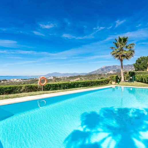 Élégant appartement de 4 chambres avec vue magnifique sur la mer – El Rosario, Marbella