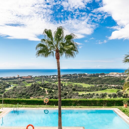 Élégant appartement de 4 chambres avec vue magnifique sur la mer – El Rosario, Marbella