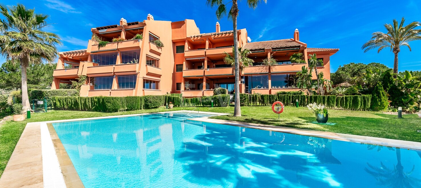 Élégant appartement de 4 chambres avec vue magnifique sur la mer – El Rosario, Marbella