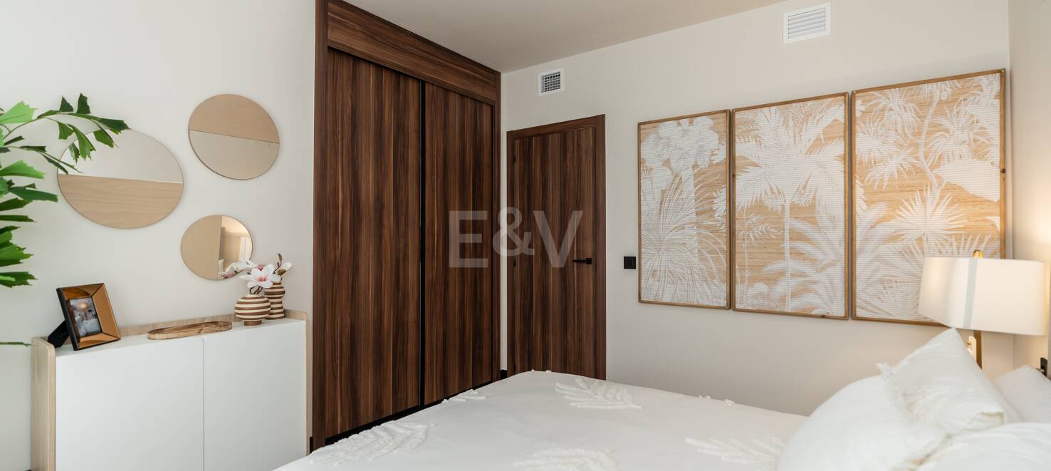 Modern Duplex Penthouse i Nueva Andalucía med Ample Terraces