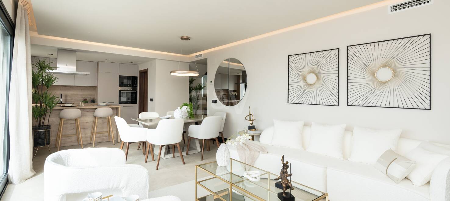 Modern Duplex Penthouse i Nueva Andalucía med Ample Terraces