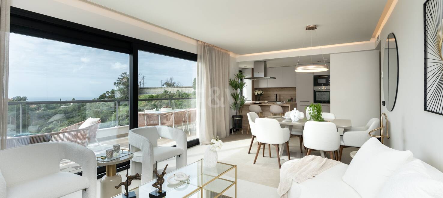 Modern Duplex Penthouse i Nueva Andalucía med Ample Terraces