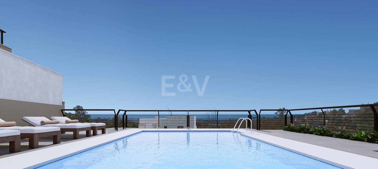 Modern Duplex Penthouse i Nueva Andalucía med Ample Terraces