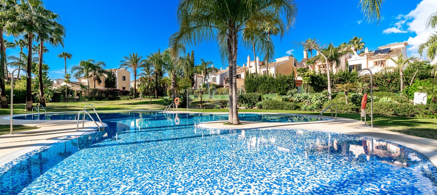 Frontline Golf Villa in the Most Desirable Gated Community of Isla de Guadalmina
