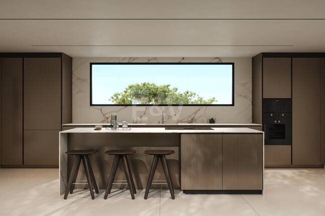 Apartment in La Quinta with panoramic mountain and sea views