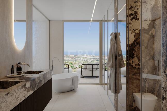 Apartment in La Quinta with panoramic mountain and sea views