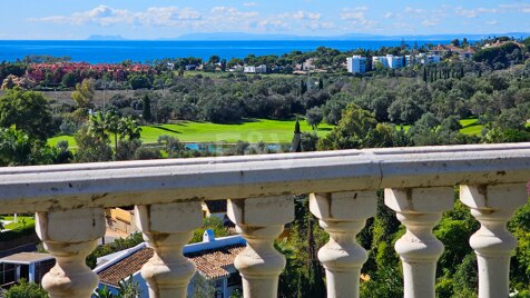 Villa à vendre en El Rosario, Marbella Est