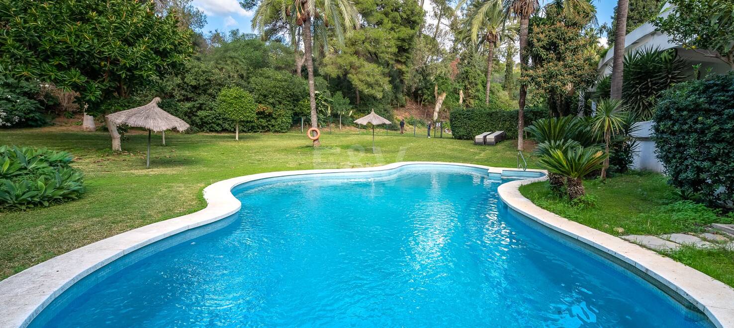 Lomas de Marbella Club Modern Duplex med privat trädgård och pool