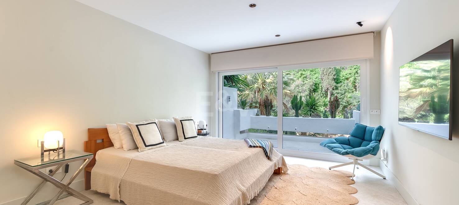 Lomas de Marbella Club Modern Duplex med privat trädgård och pool