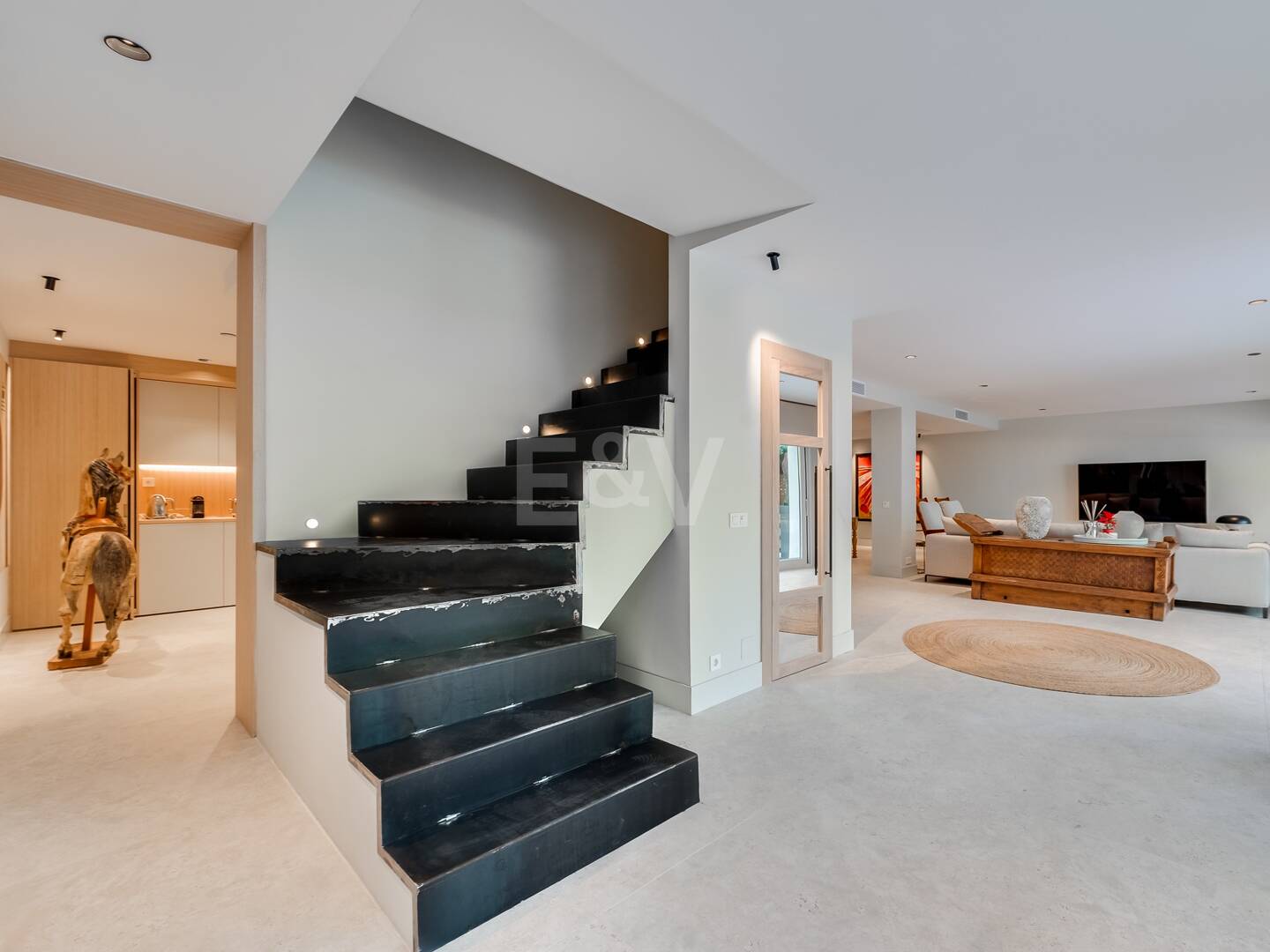 Lomas de Marbella Club Modernes Duplex mit privatem Garten und Pool