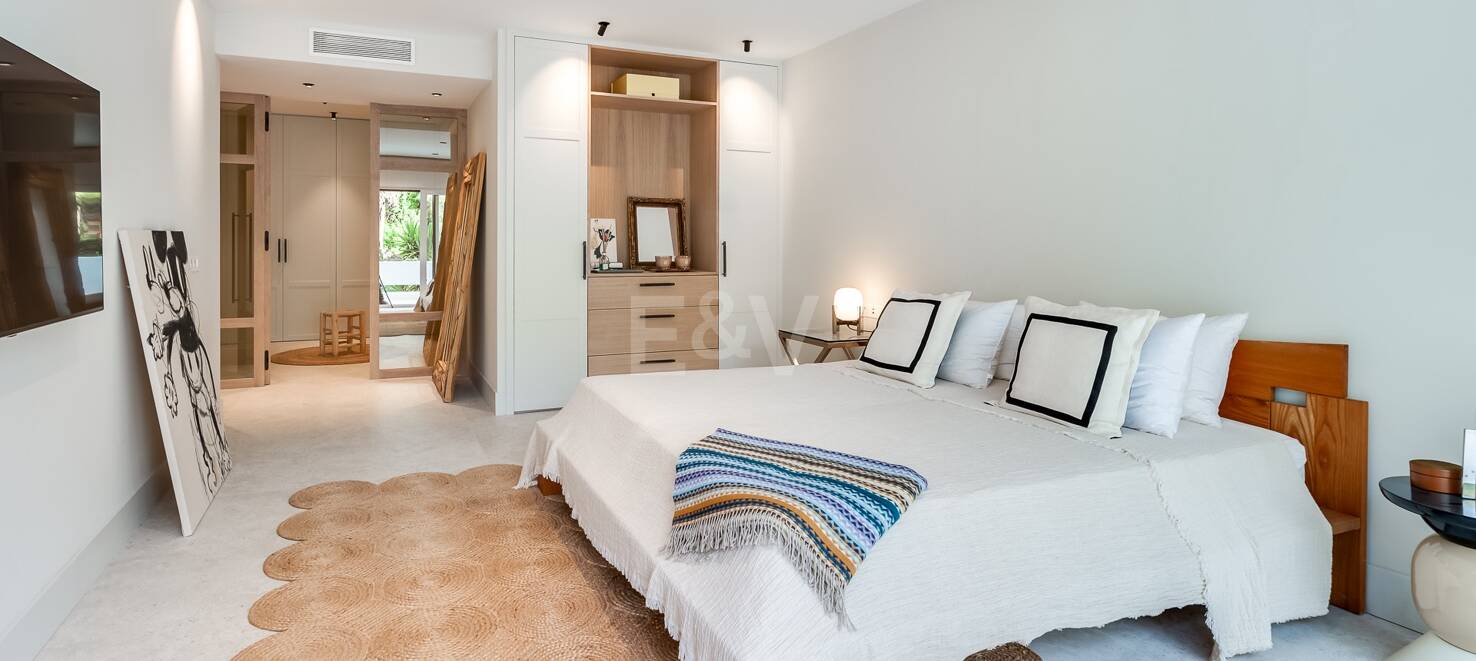 Lomas de Marbella Club Modern Duplex med privat trädgård och pool