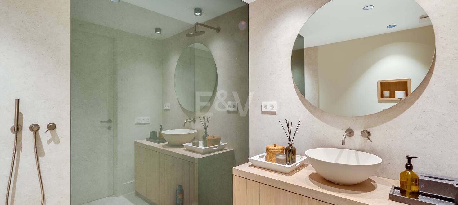 Lomas de Marbella Club Modern Duplex med privat trädgård och pool
