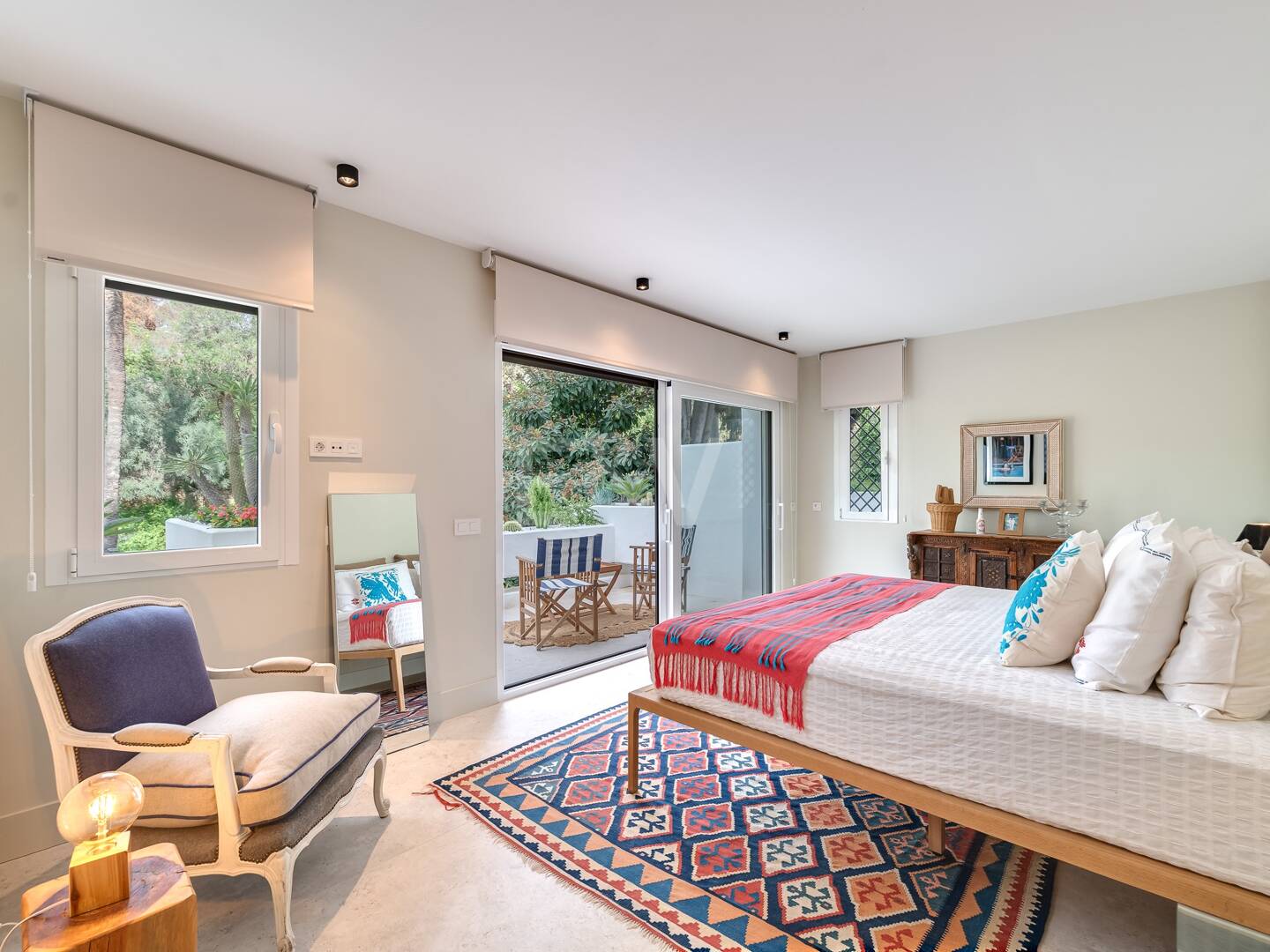 Lomas de Marbella Club Modern Duplex with Private Garden and Pool