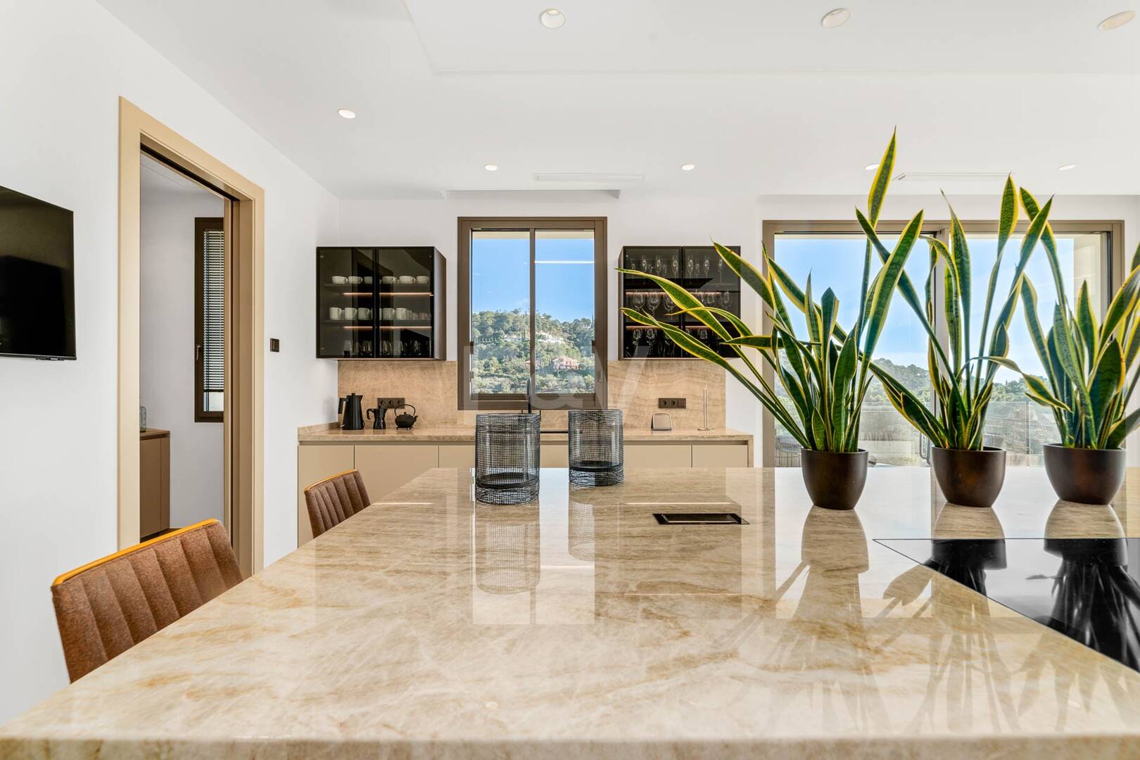 Nouvelle villa moderne avec vue spectaculaire sur la mer à Zagaleta