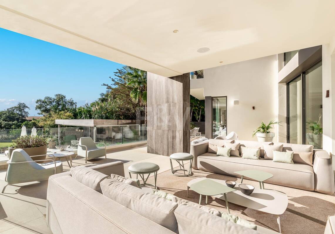 Brand new modern villa with spectacular sea views in La Zagaleta