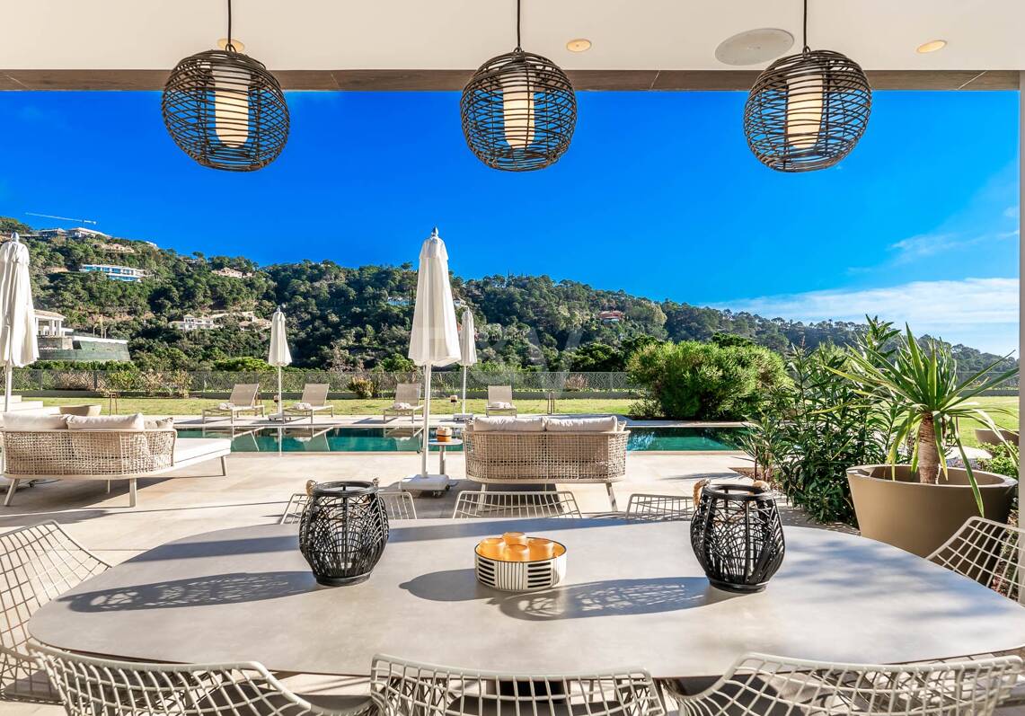 Brand new modern villa with spectacular sea views in La Zagaleta