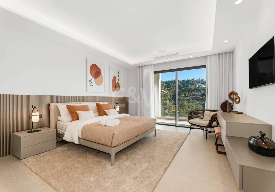 Brand new modern villa with spectacular sea views in La Zagaleta