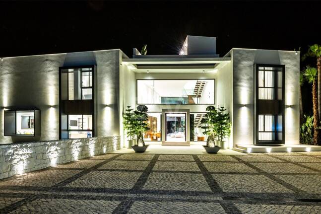 Brand new modern villa with spectacular sea views in Zagaleta