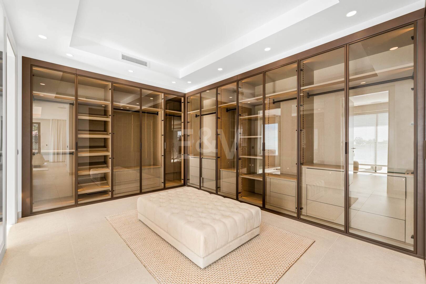 Nouvelle villa moderne avec vue spectaculaire sur la mer à Zagaleta