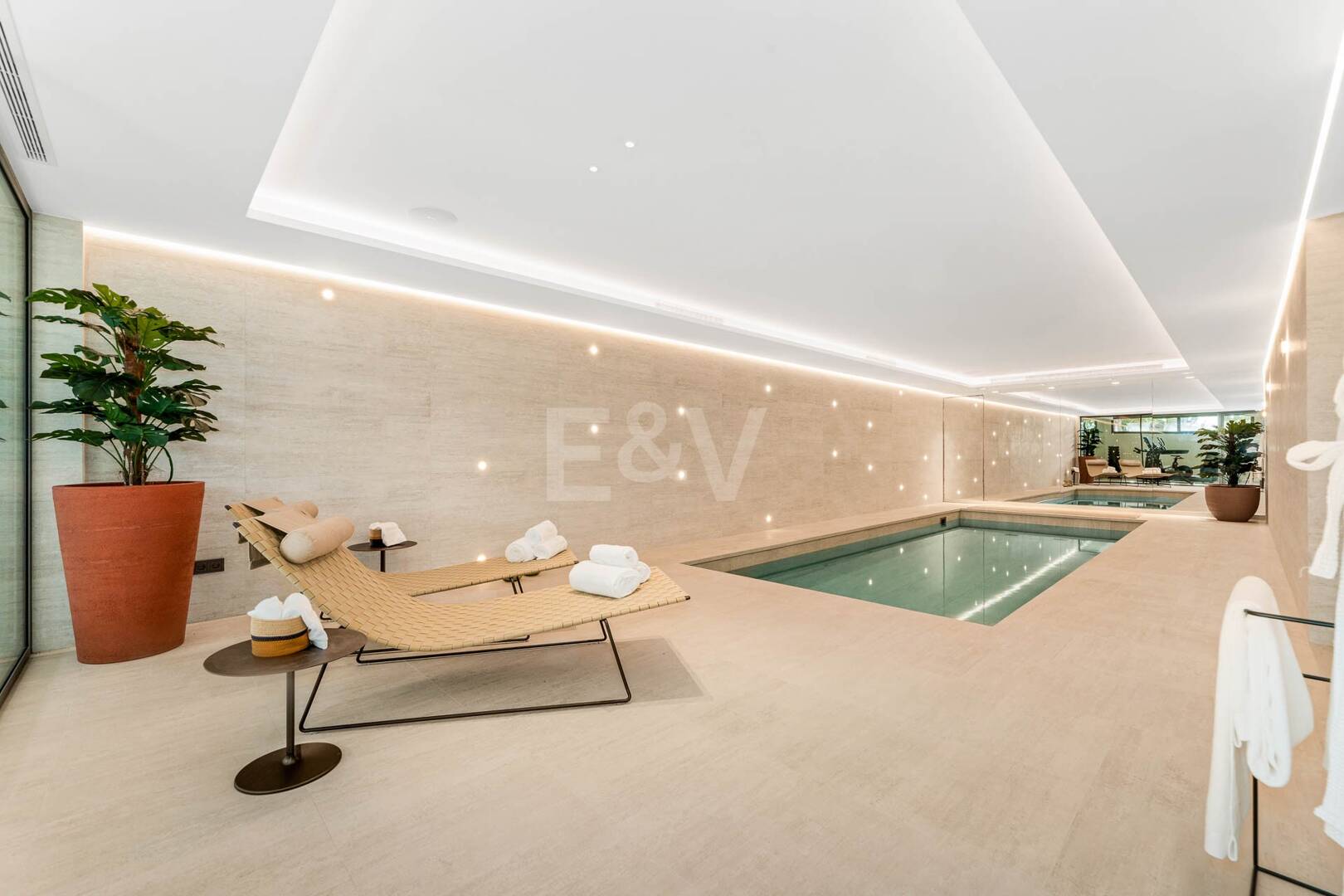 Nouvelle villa moderne avec vue spectaculaire sur la mer à Zagaleta