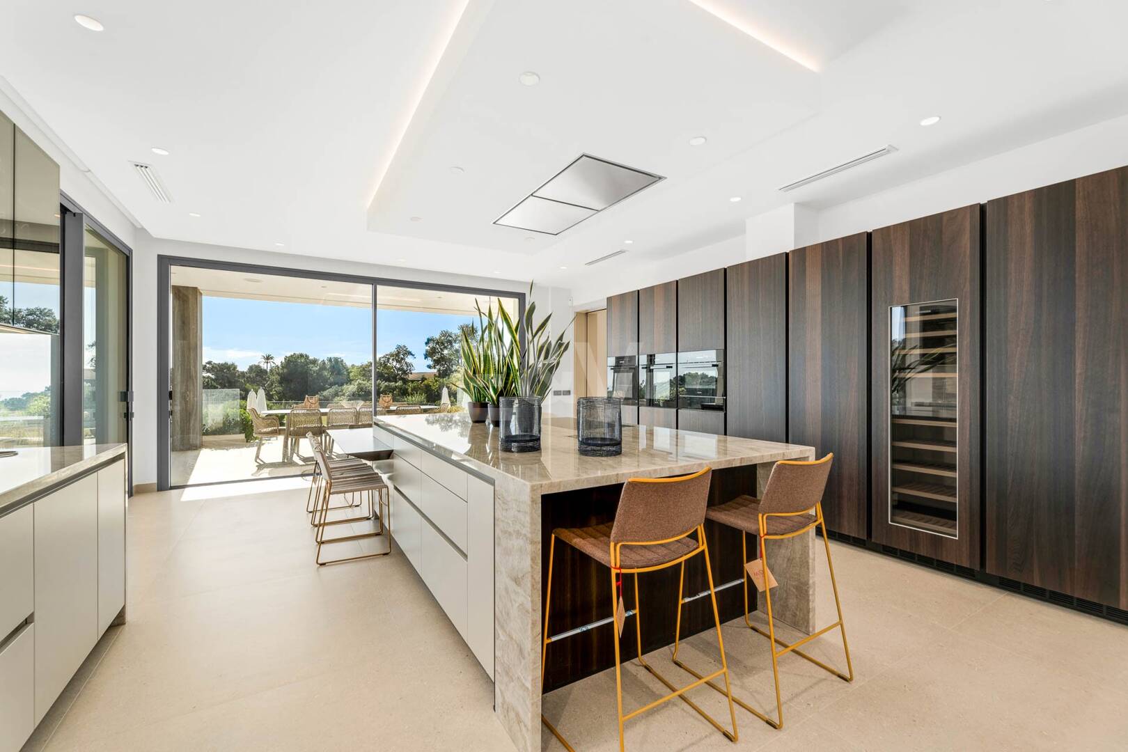 Nouvelle villa moderne avec vue spectaculaire sur la mer à Zagaleta