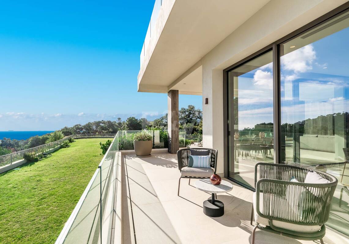 Brand new modern villa with spectacular sea views in La Zagaleta