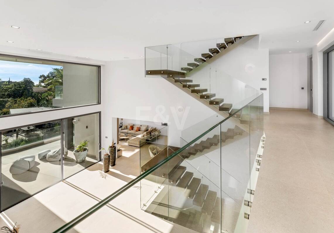 Brand new modern villa with spectacular sea views in La Zagaleta