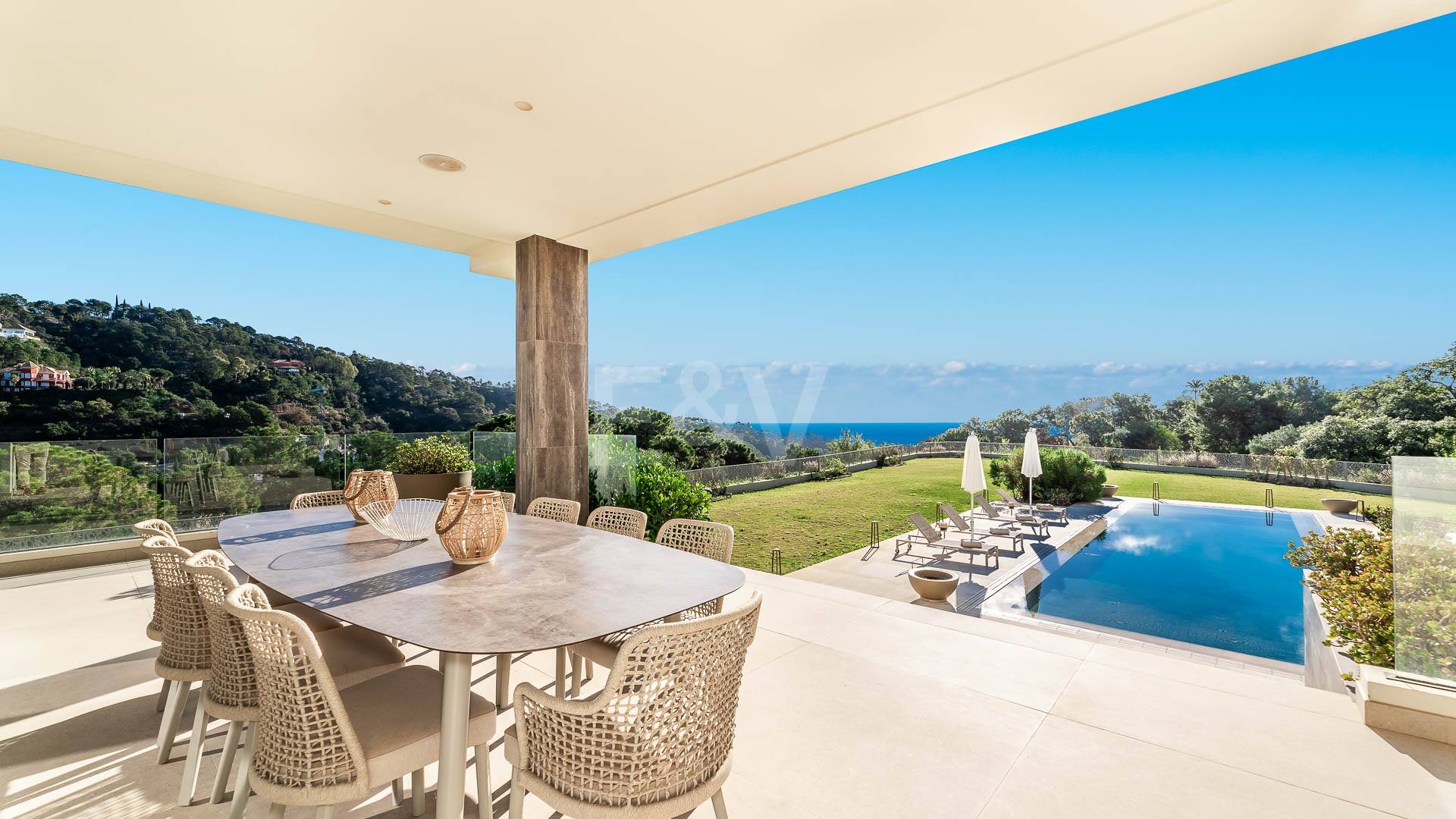 Brand new modern villa with spectacular sea views in Zagaleta