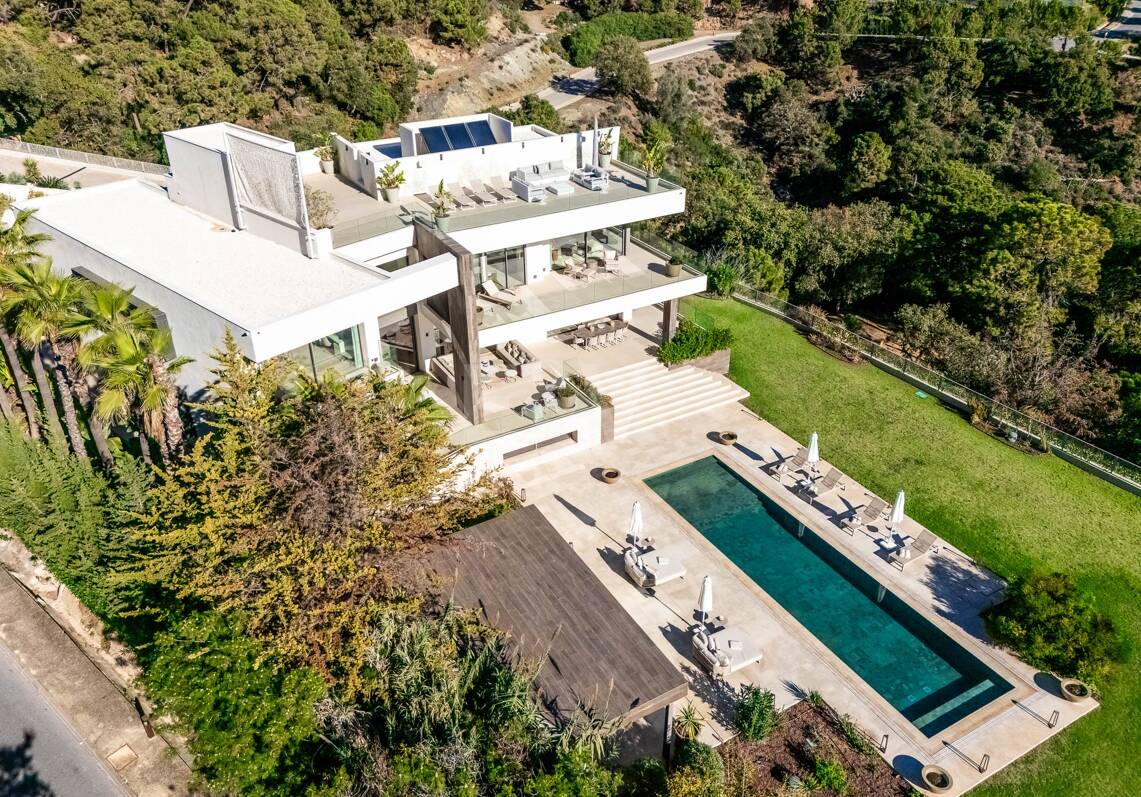 Brand new modern villa with spectacular sea views in La Zagaleta