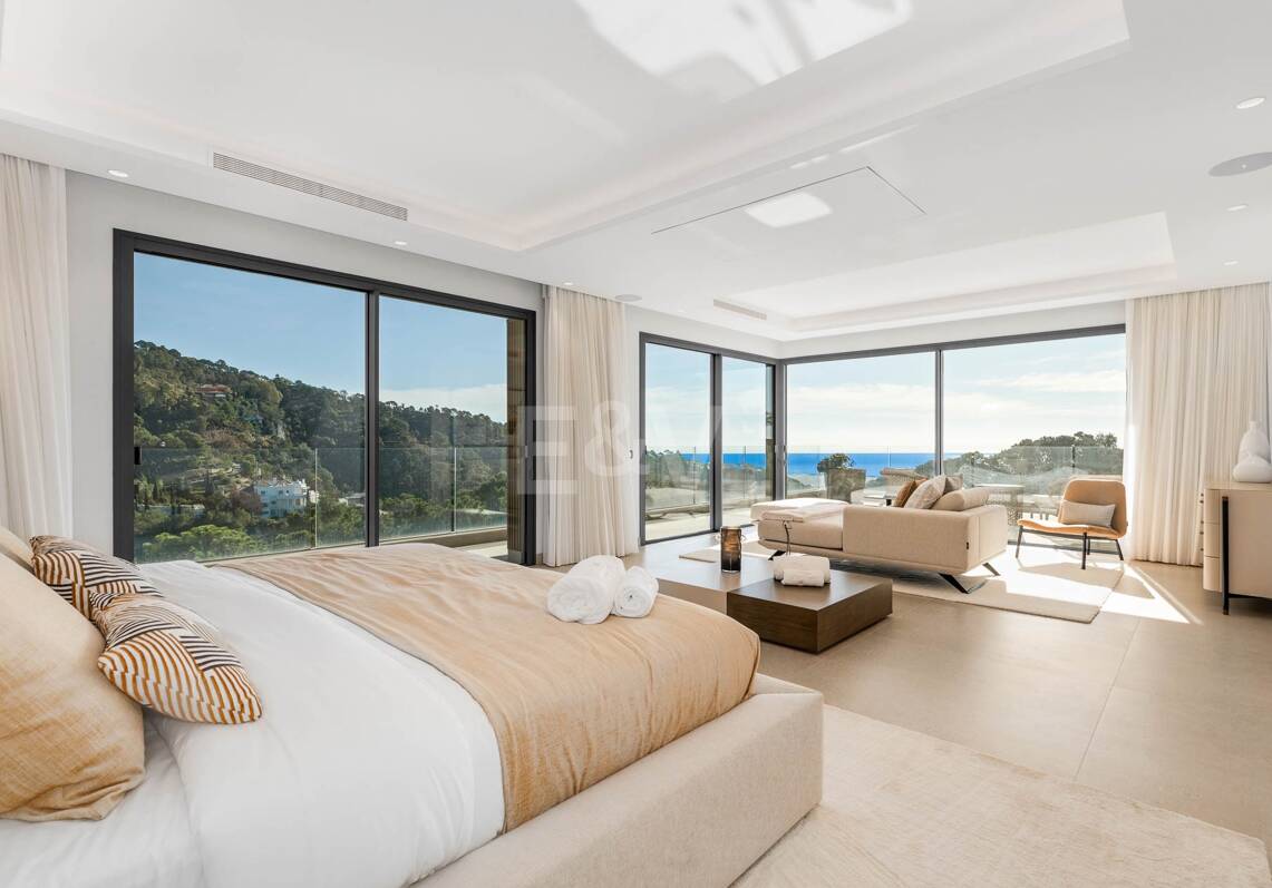 Brand new modern villa with spectacular sea views in La Zagaleta