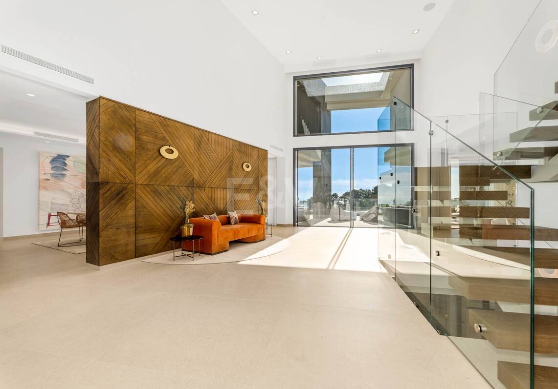 Brand new modern villa with spectacular sea views in La Zagaleta