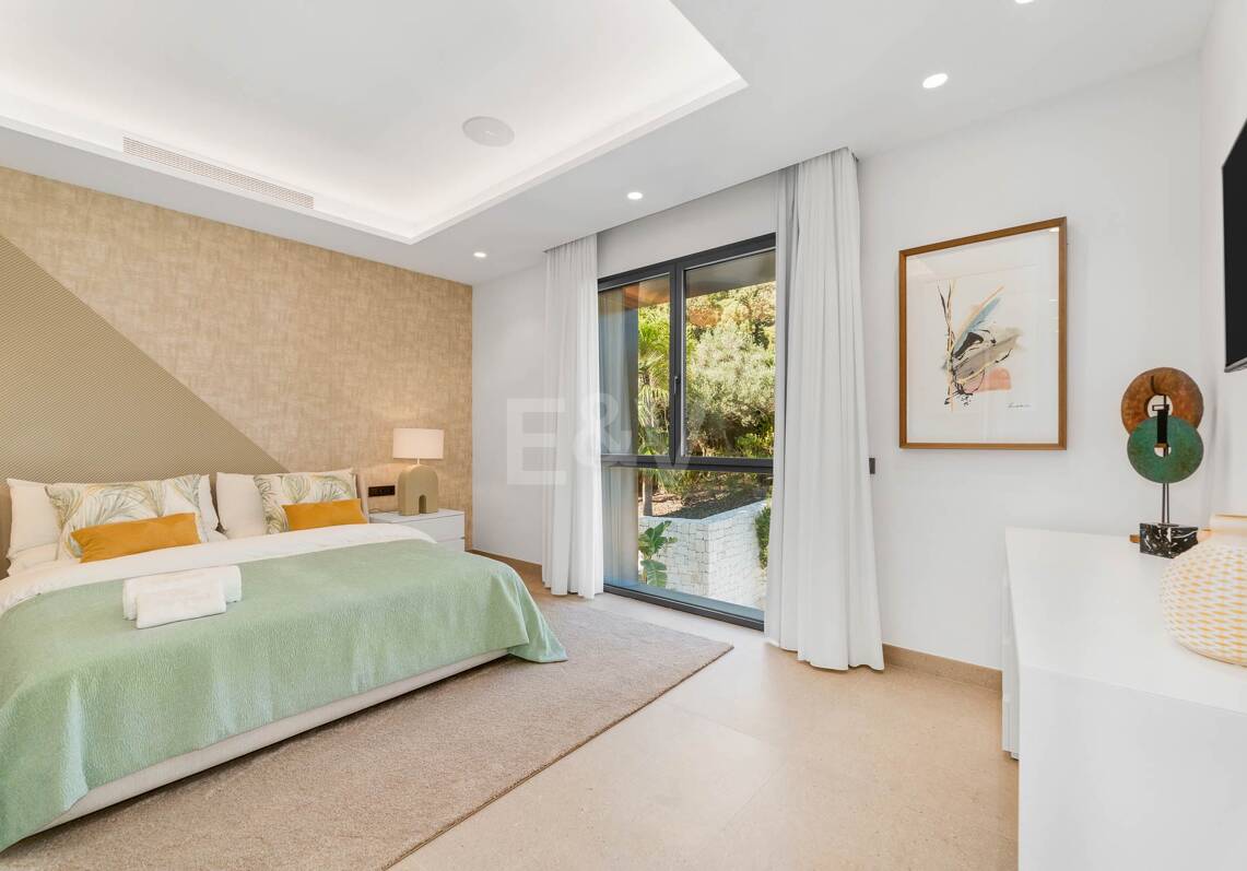 Brand new modern villa with spectacular sea views in La Zagaleta