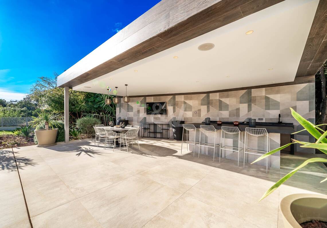 Brand new modern villa with spectacular sea views in La Zagaleta
