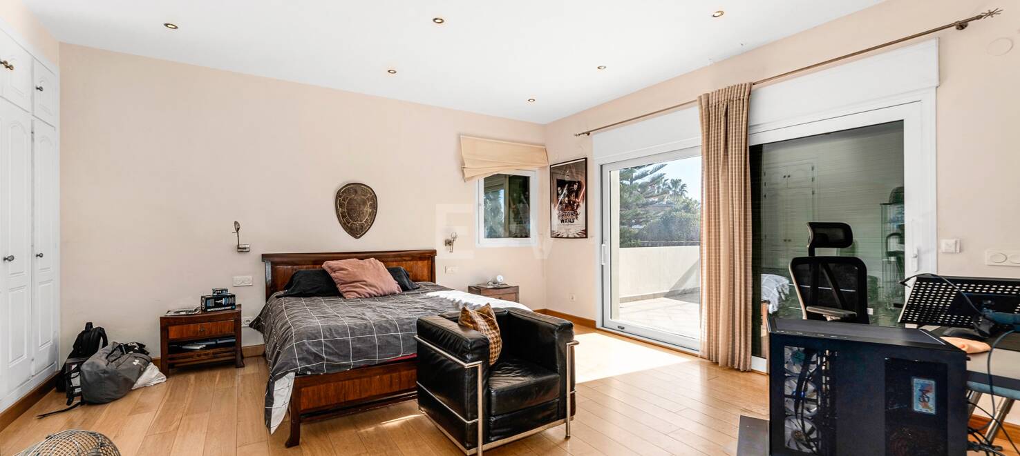 Spacious Villa with Sea and Mountain Views