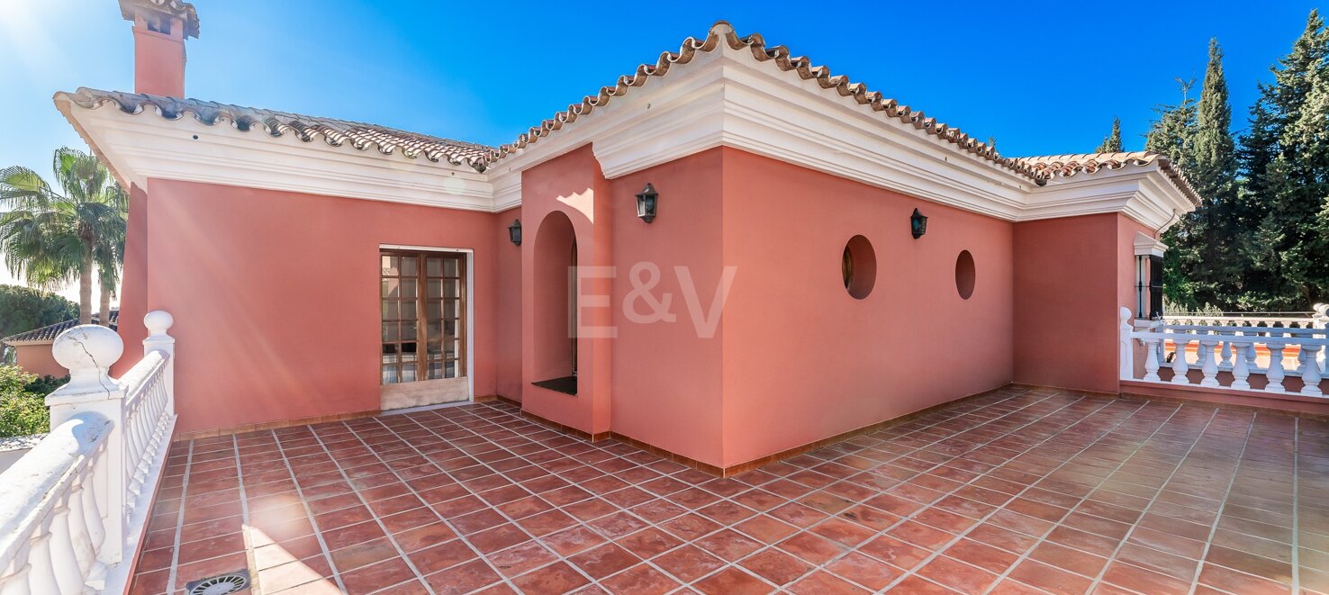 Charmante Villa in Marbella mit privatem Pool und Obstgarten