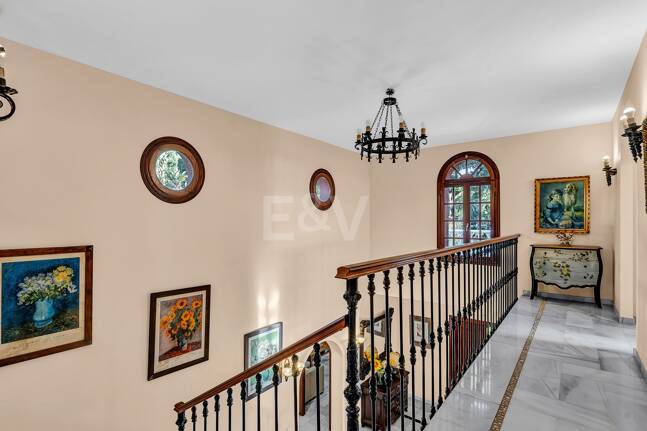 Encantadora villa en Marbella con piscina privada y jardín de frutales