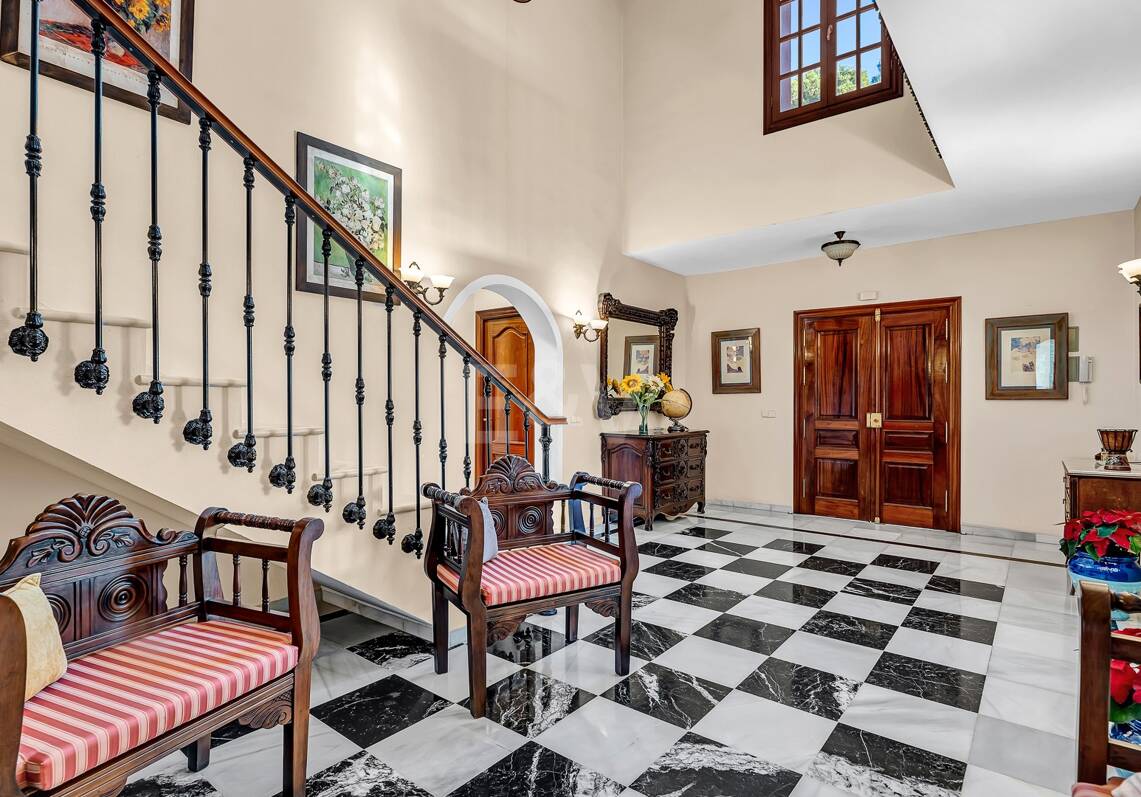 Encantadora villa en Marbella con piscina privada y jardín de frutales