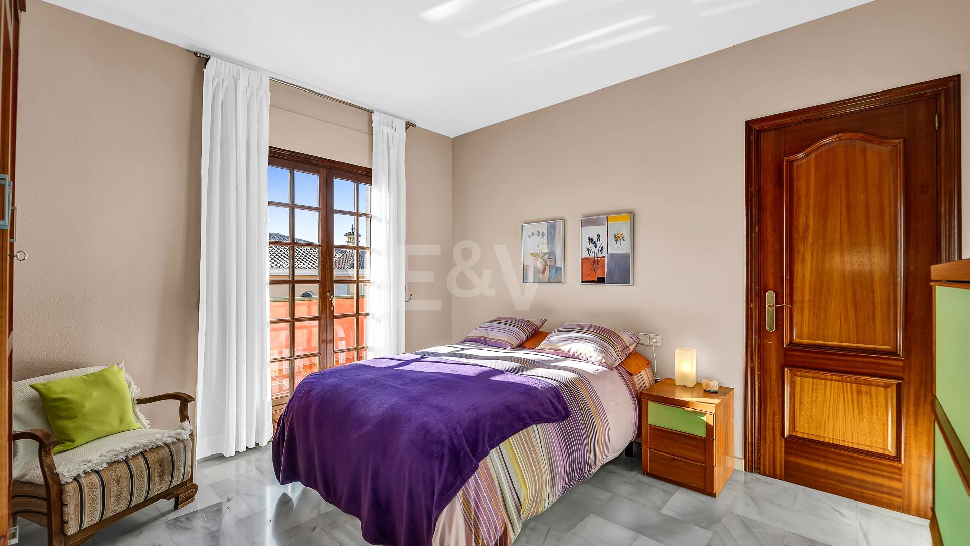 Encantadora villa en Marbella con piscina privada y jardín de frutales